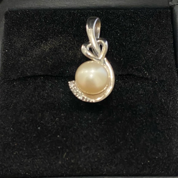 Pearl and Diamond Accent Necklace Charm - Picture 2 of 4